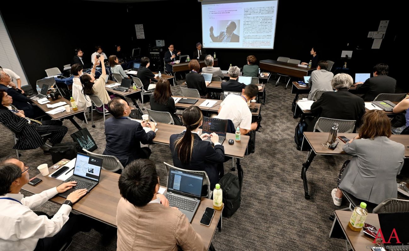 画像を説明するテキストなくても可